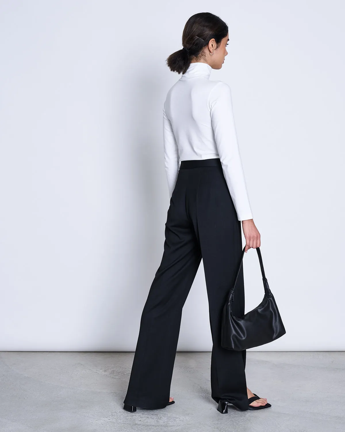 TURTLENECK MIO WHITE GOTS sold by JAN 'N JUNE product image thumbnail 4
