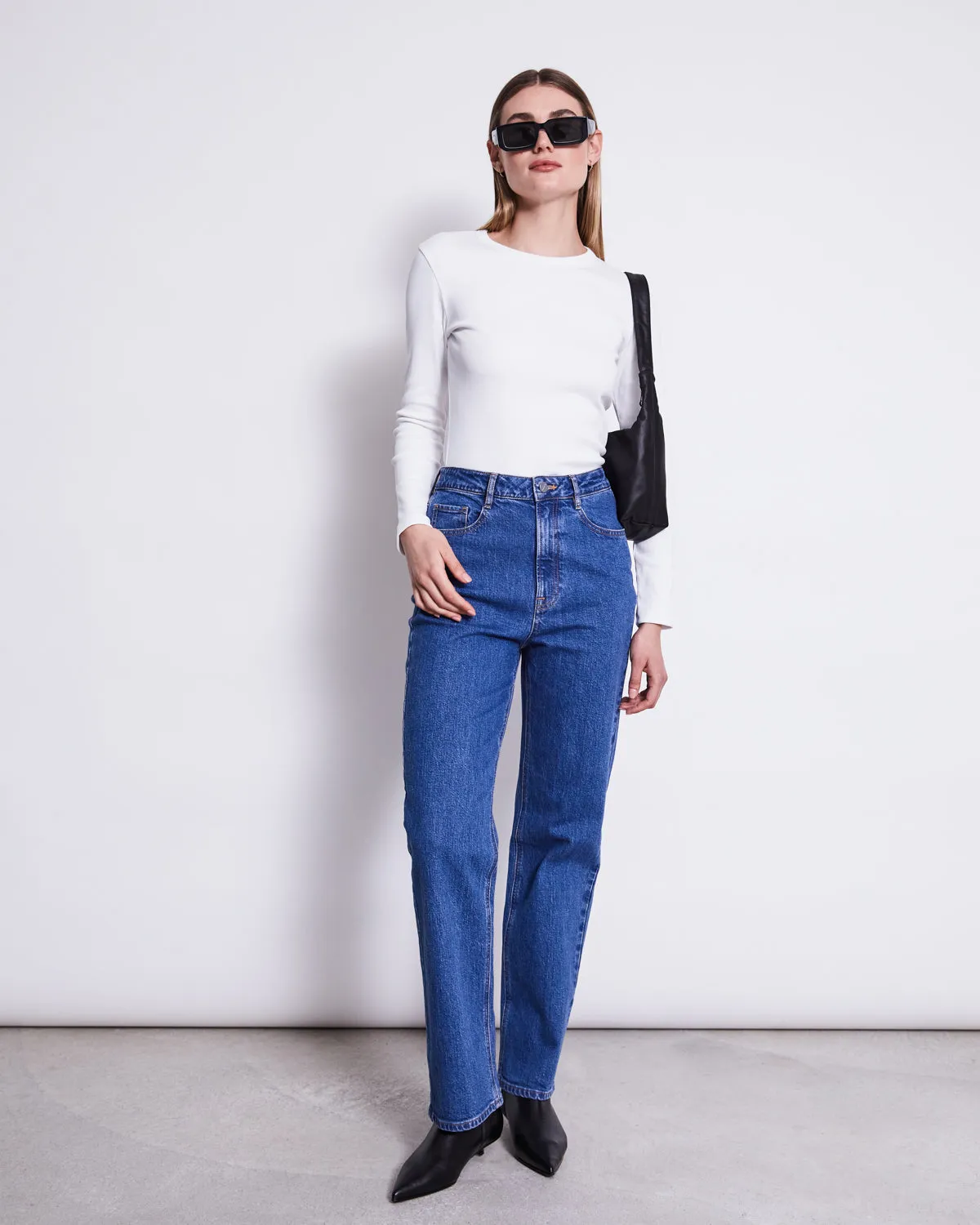 STRAIGHT LEG JEANS ALBA MID BLUE sold by JAN 'N JUNE