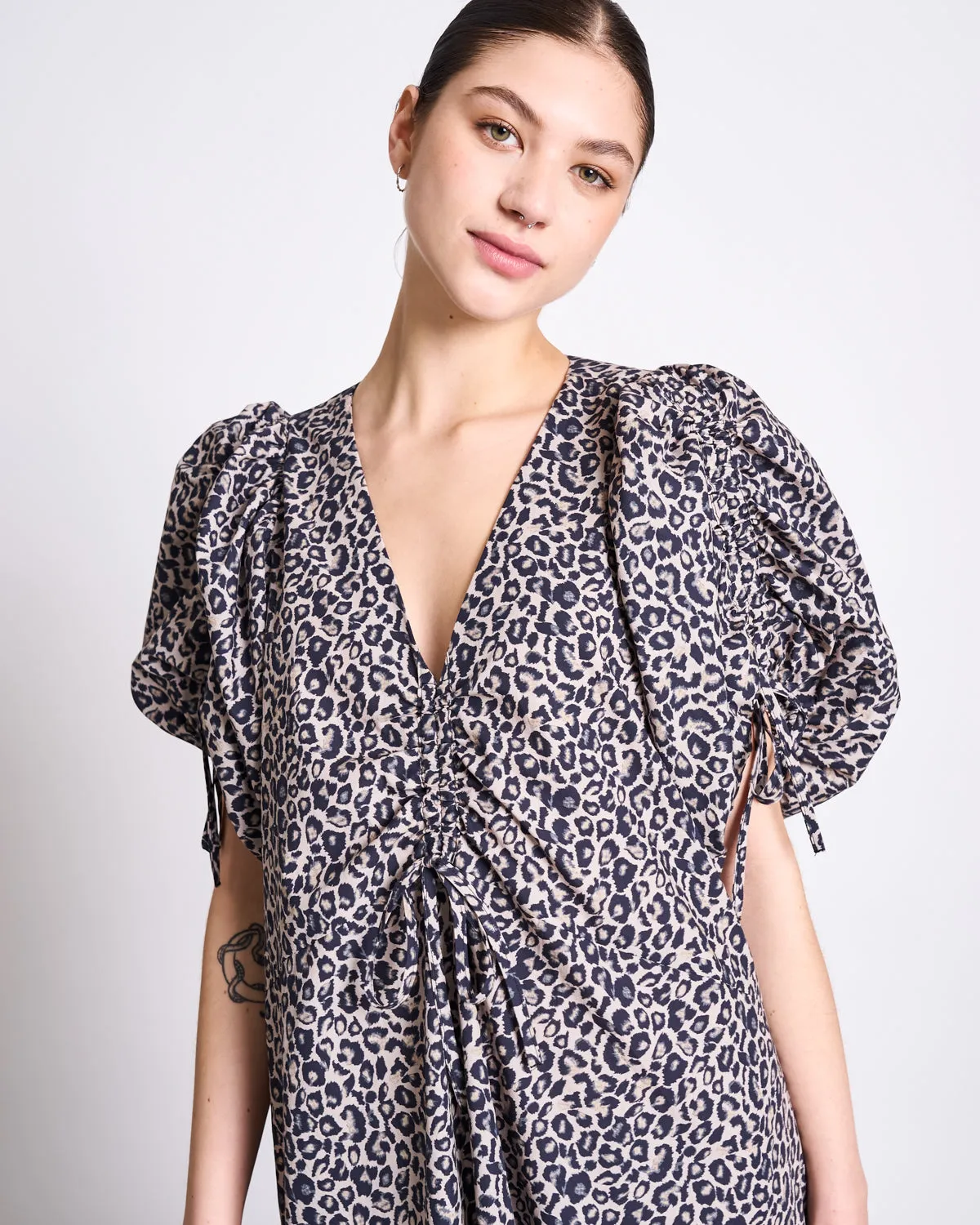 MAXI DRESS DANS LEO PRINT sold by JAN 'N JUNE product image thumbnail 2