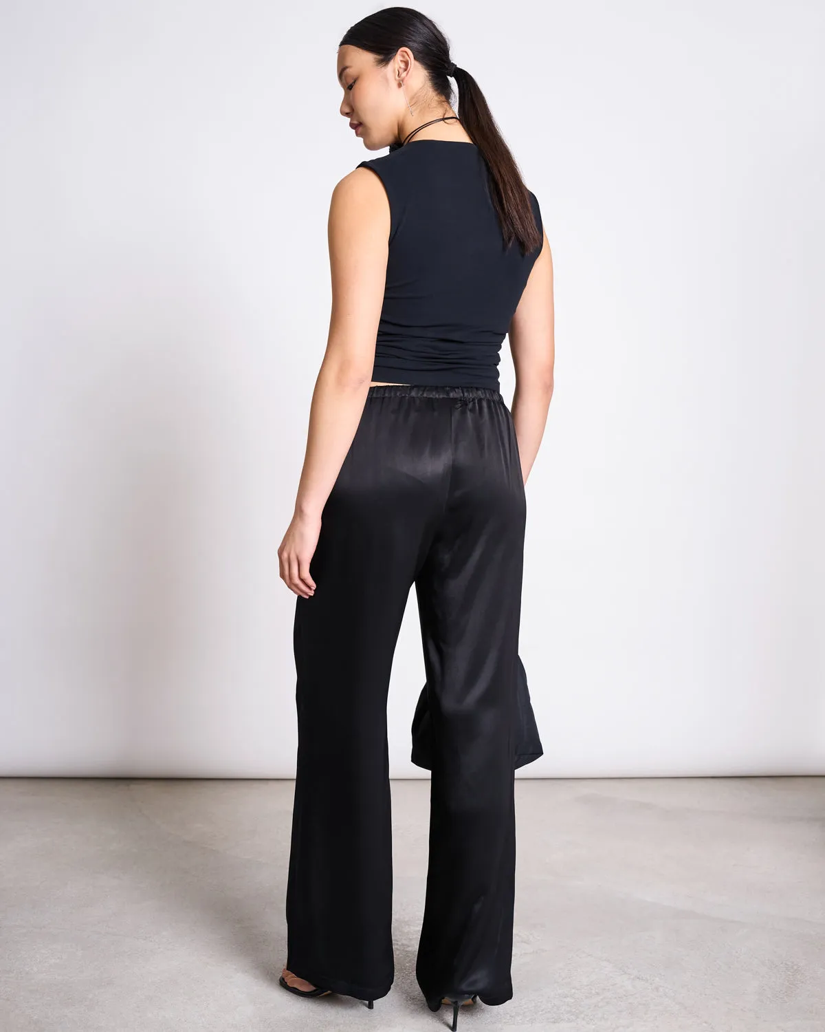 LOOSE SILKY PANTS FRIS BLACK sold by JAN 'N JUNE product image thumbnail 4