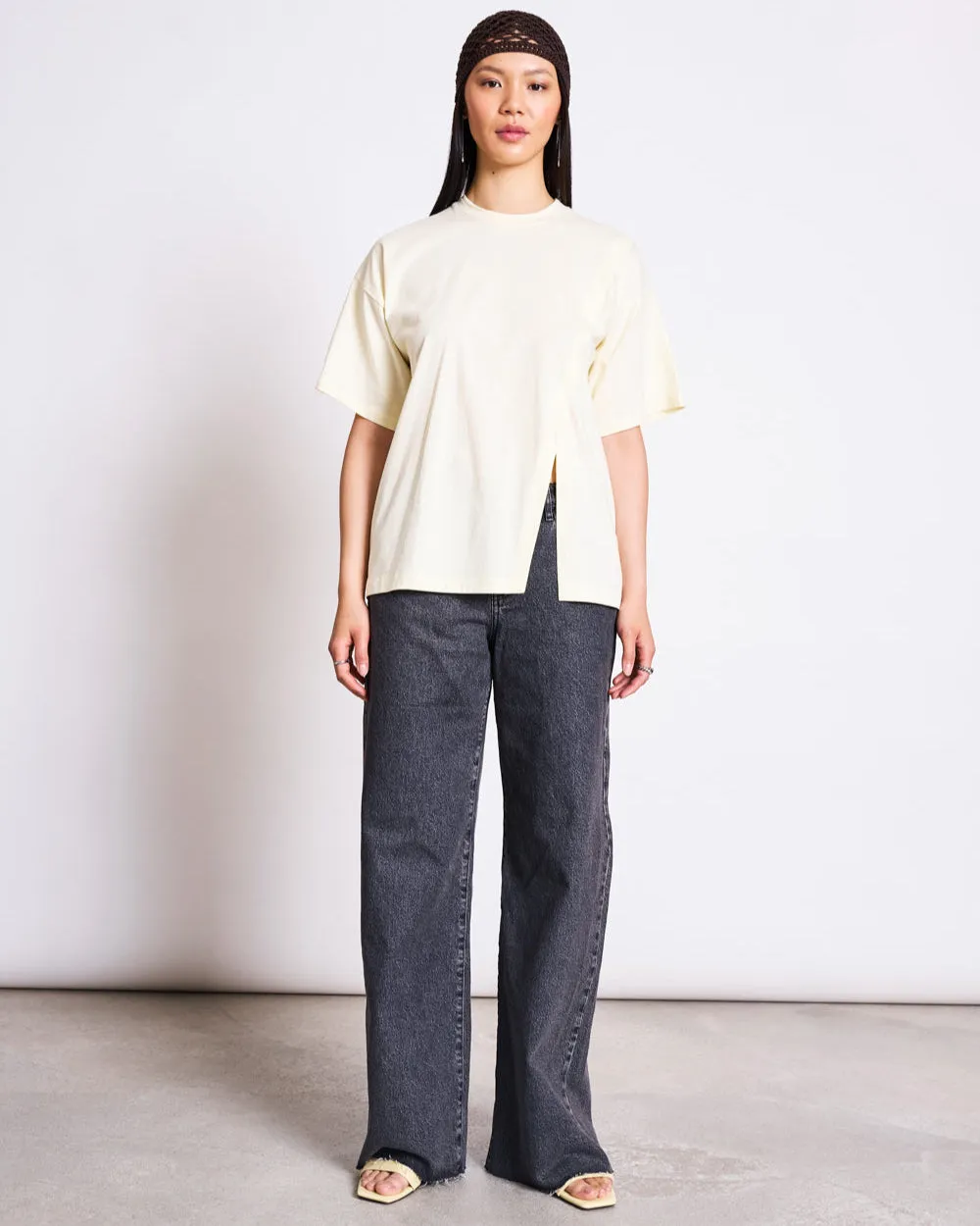 SLITTED T-SHIRT NADIL BUTTERMILK sold by JAN 'N JUNE