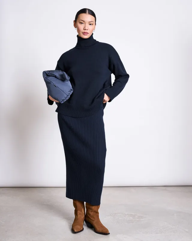 TURTLENECK MUA NIGHTFALL GOTS sold by JAN 'N JUNE