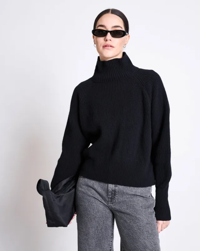 HIGH-NECK JUMPER WOOLY OLA BLACK GOTS sold by JAN 'N JUNE
