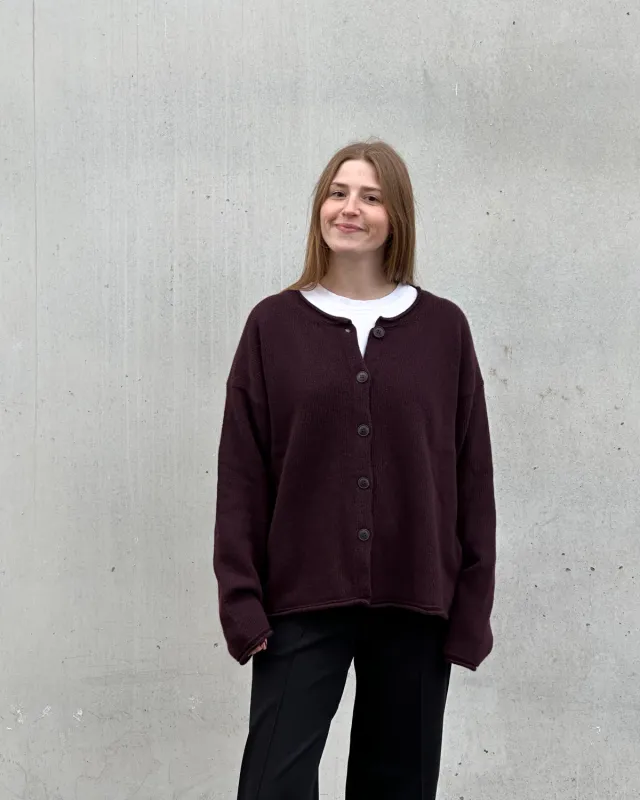 OVERSIZED WOOL CARDIGAN TINCO CHERRY LACQUER GOTS made by JAN 'N JUNE