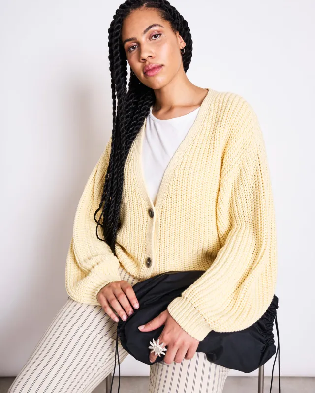 CHUNKY CARDIGAN LENA BUTTERMILK GOTS sold by JAN 'N JUNE