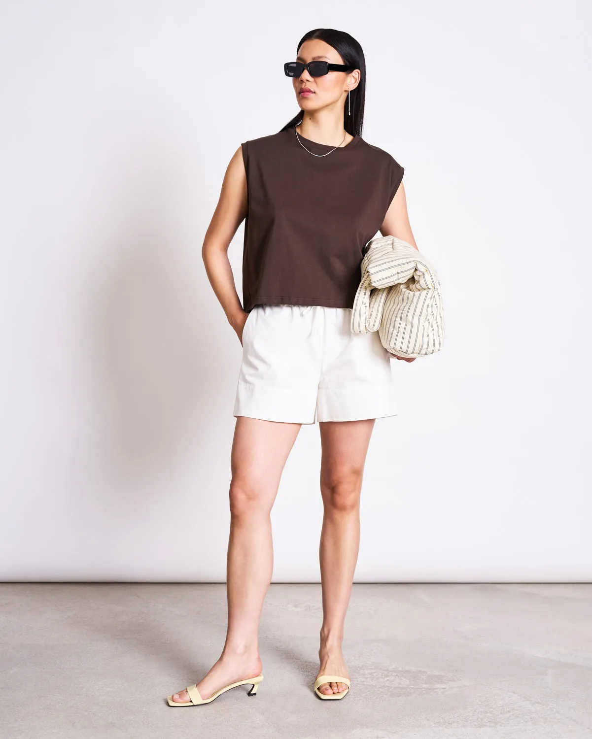 T-SHIRT OVAR MUD sold by JAN 'N JUNE