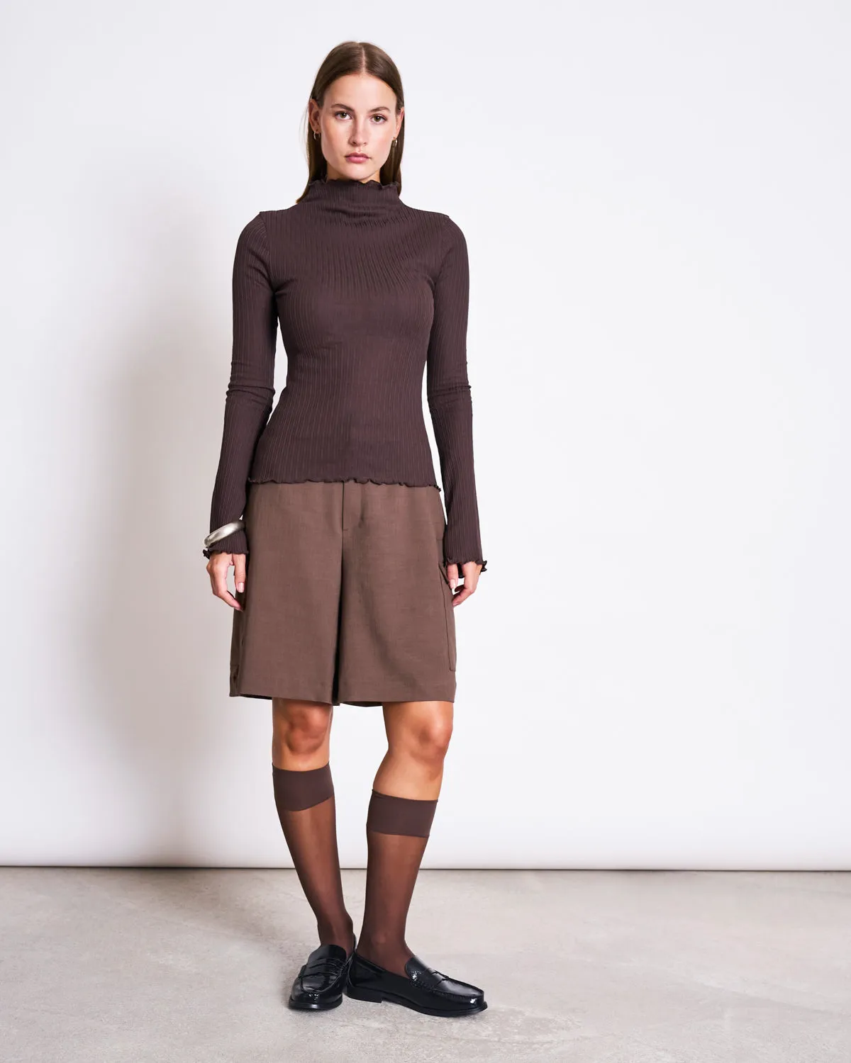 RAISED COLLAR LONGSLEEVE CANNA MUD GOTS sold by JAN 'N JUNE