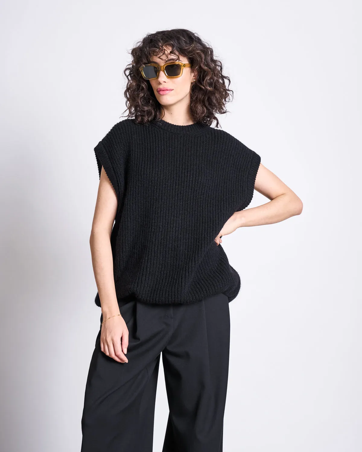 WOOLY SLIPOVER THANDA BLACK sold by JAN 'N JUNE product image thumbnail 4