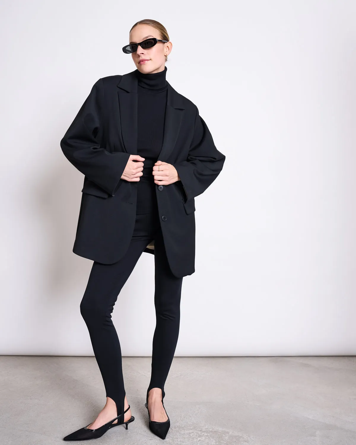 STIRRUP LEGGINGS BLACK sold by JAN 'N JUNE