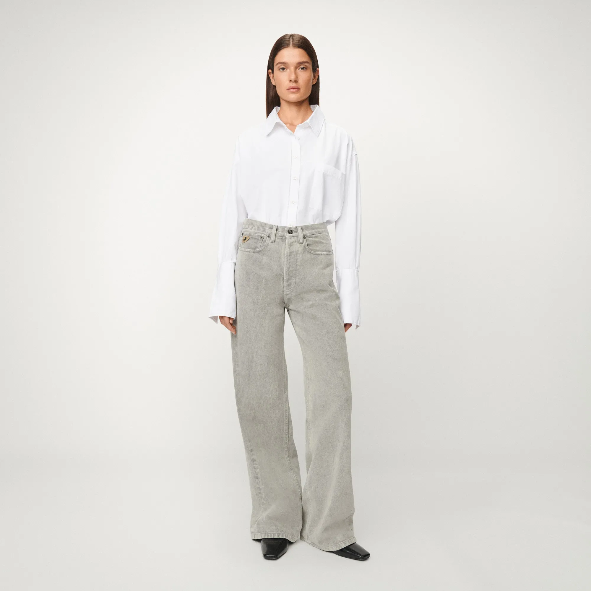 Skater Loose sold by Lois jeans