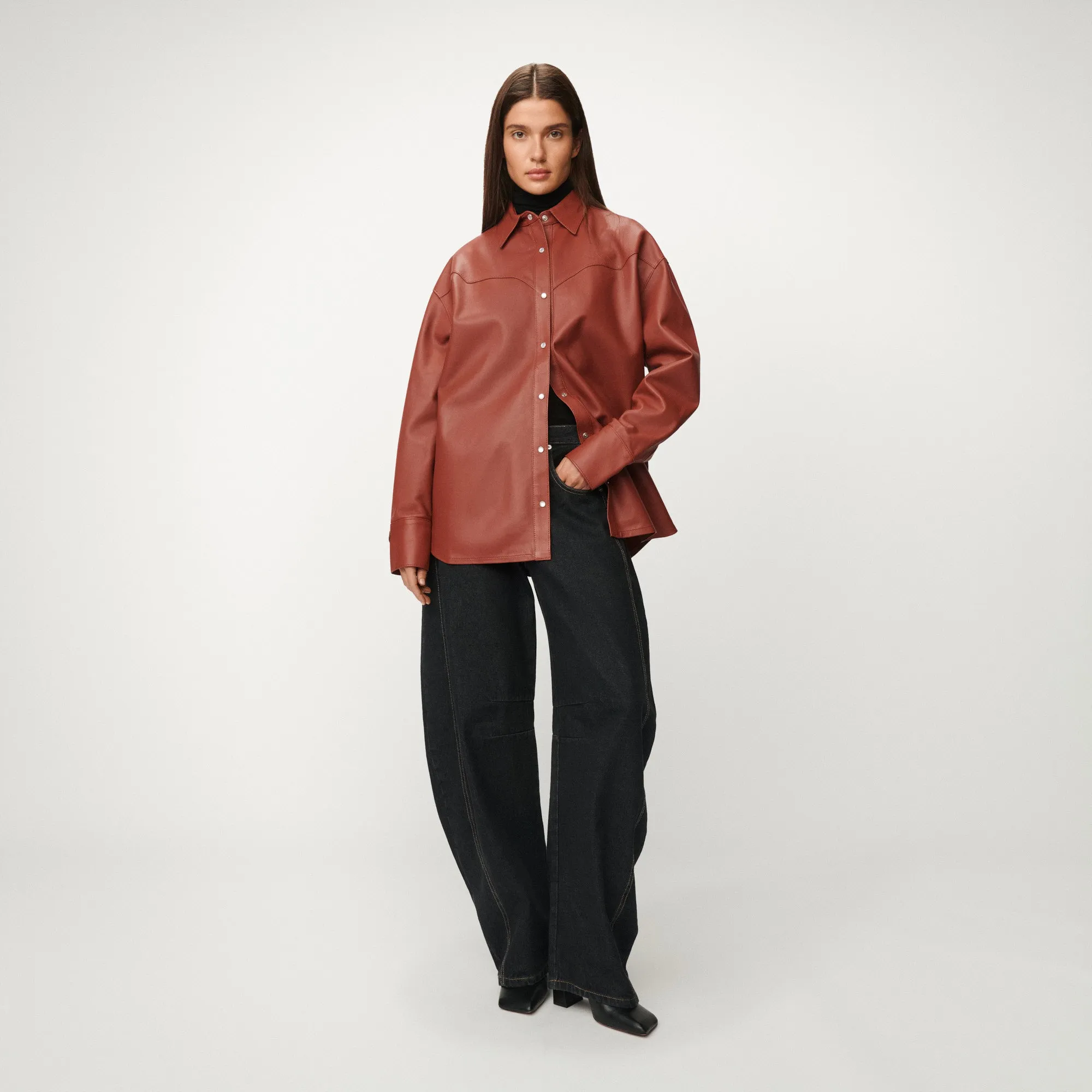 Porter sold by Lois jeans