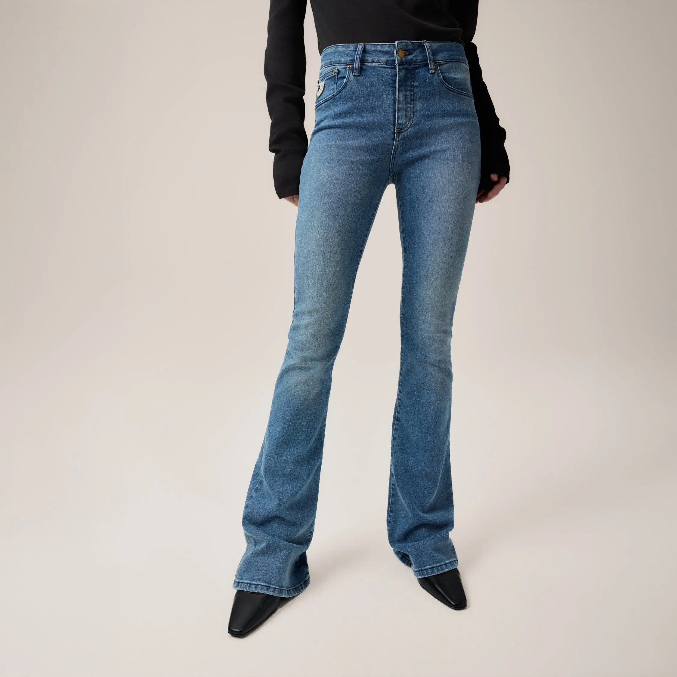 Raval 16 sold by Lois jeans product image thumbnail 4