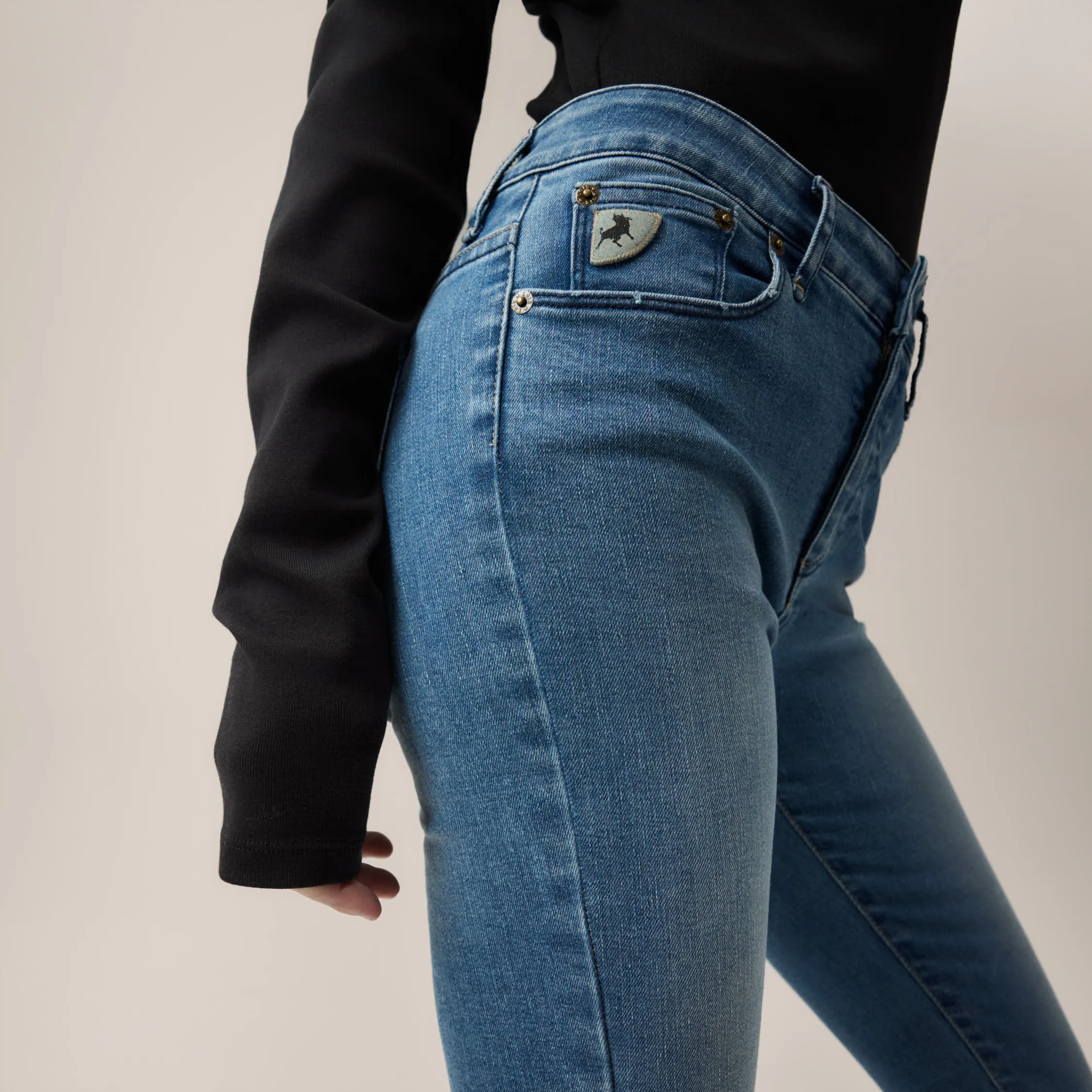 Raval 16 sold by Lois jeans