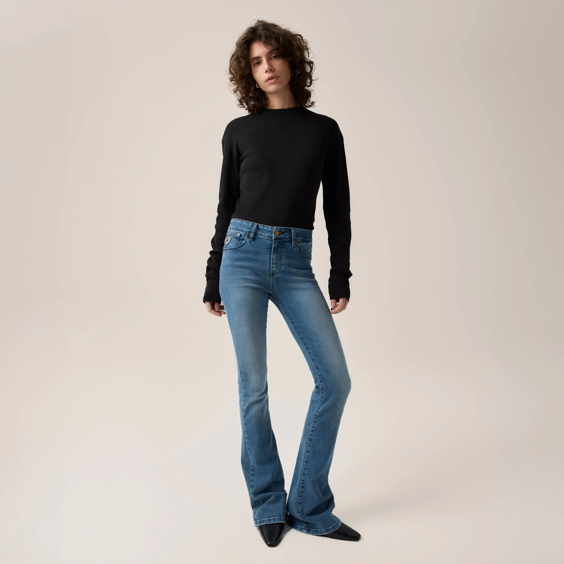 Raval 16 sold by Lois jeans product image thumbnail 3