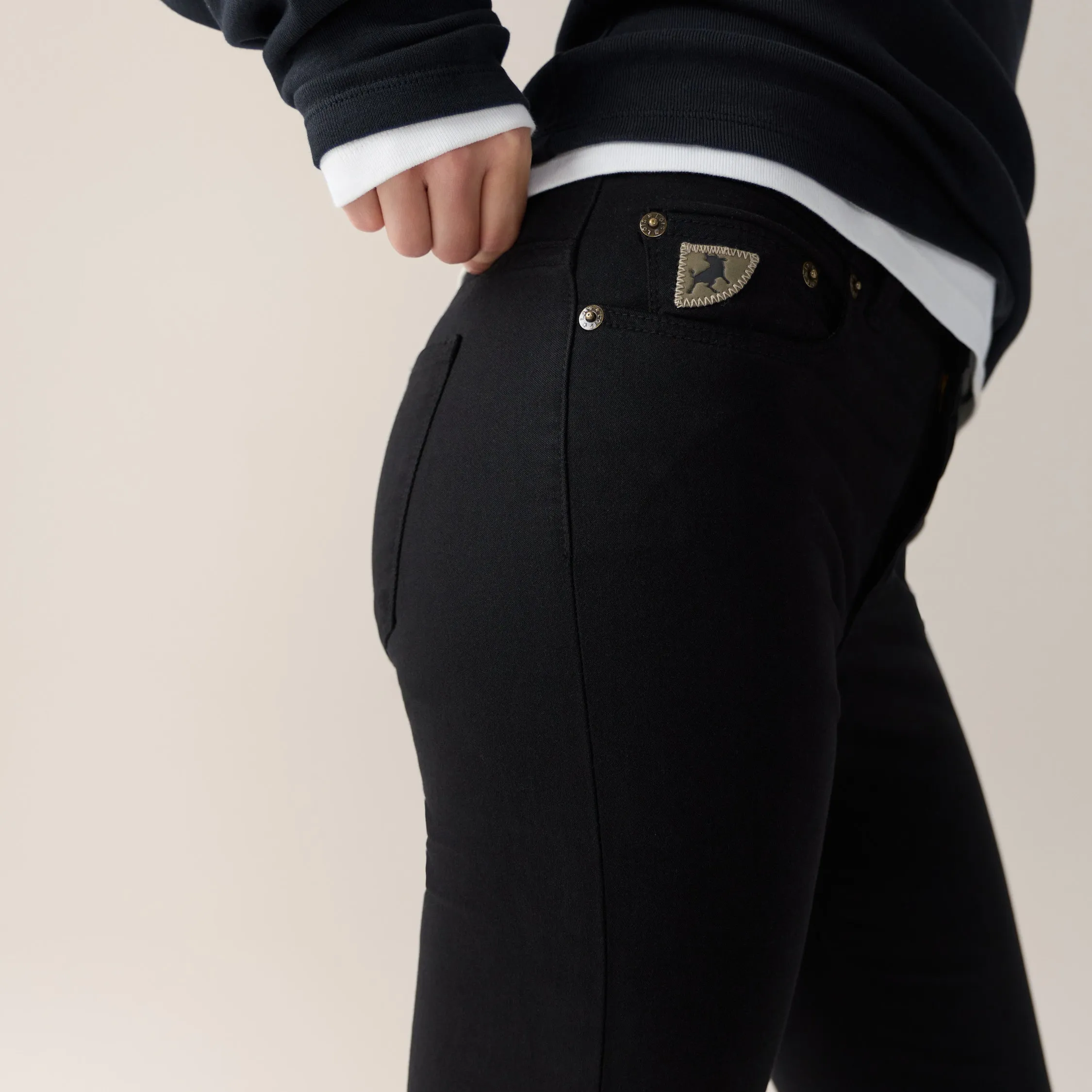 Raval 16 sold by Lois jeans product image thumbnail 2