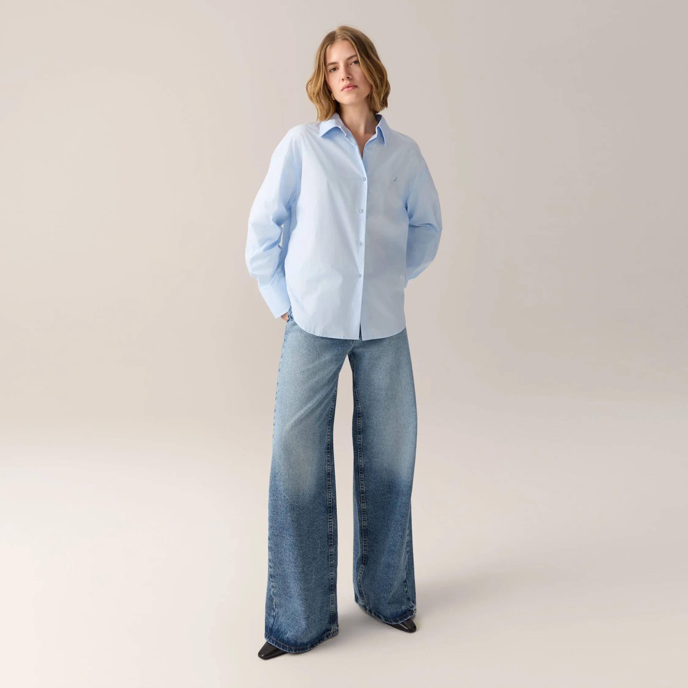 Caryn sold by Lois jeans