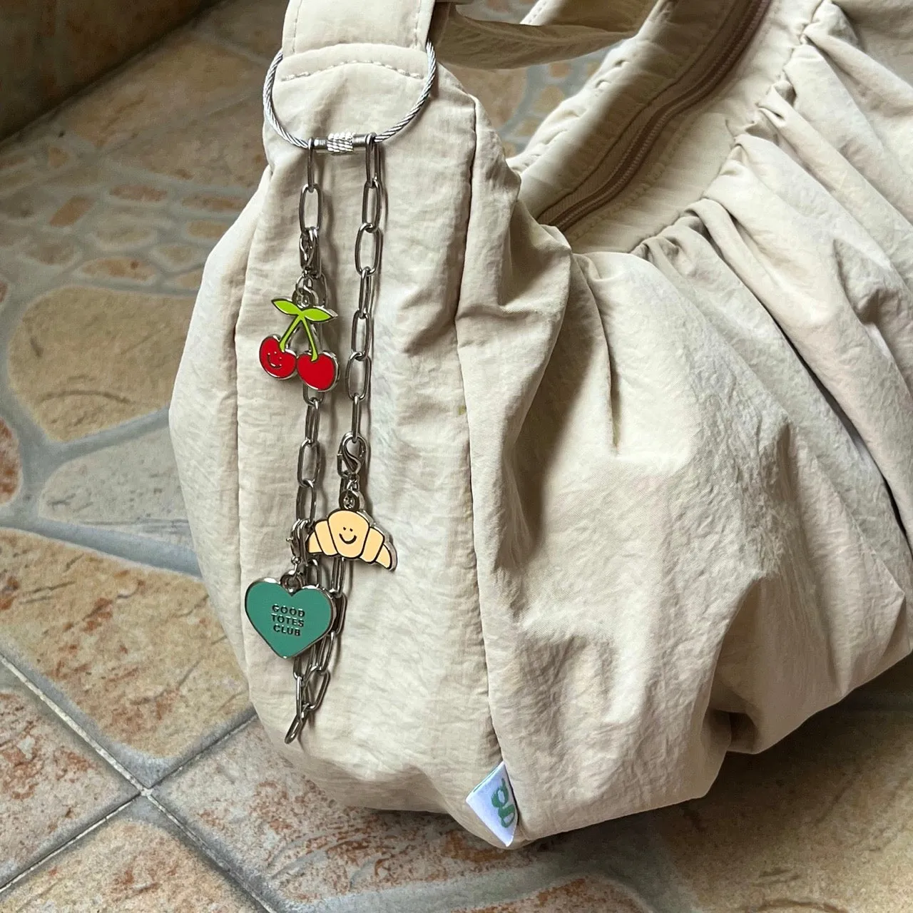 Bag Charm Chain (Paperclip Chain) sold by Good Totes product image thumbnail 5