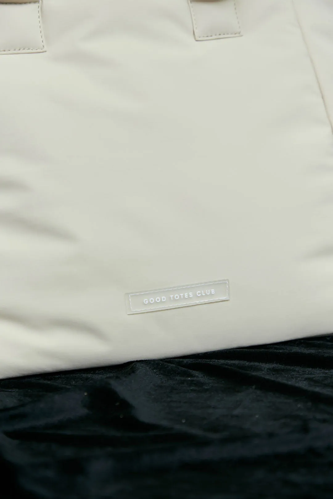 Go-Getter Laptop Tote (Nylon Cream) sold by Good Totes product image thumbnail 5