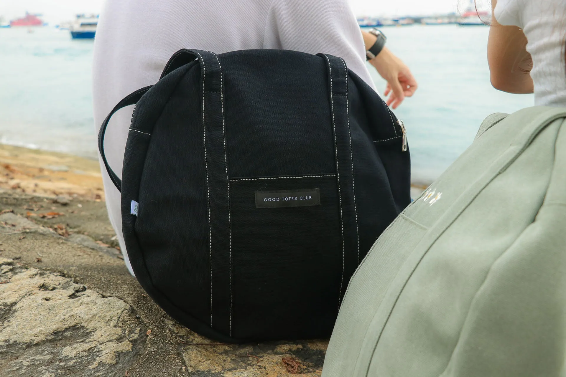 Good Times Circle Tote (Contrast) sold by Good Totes product image thumbnail 4