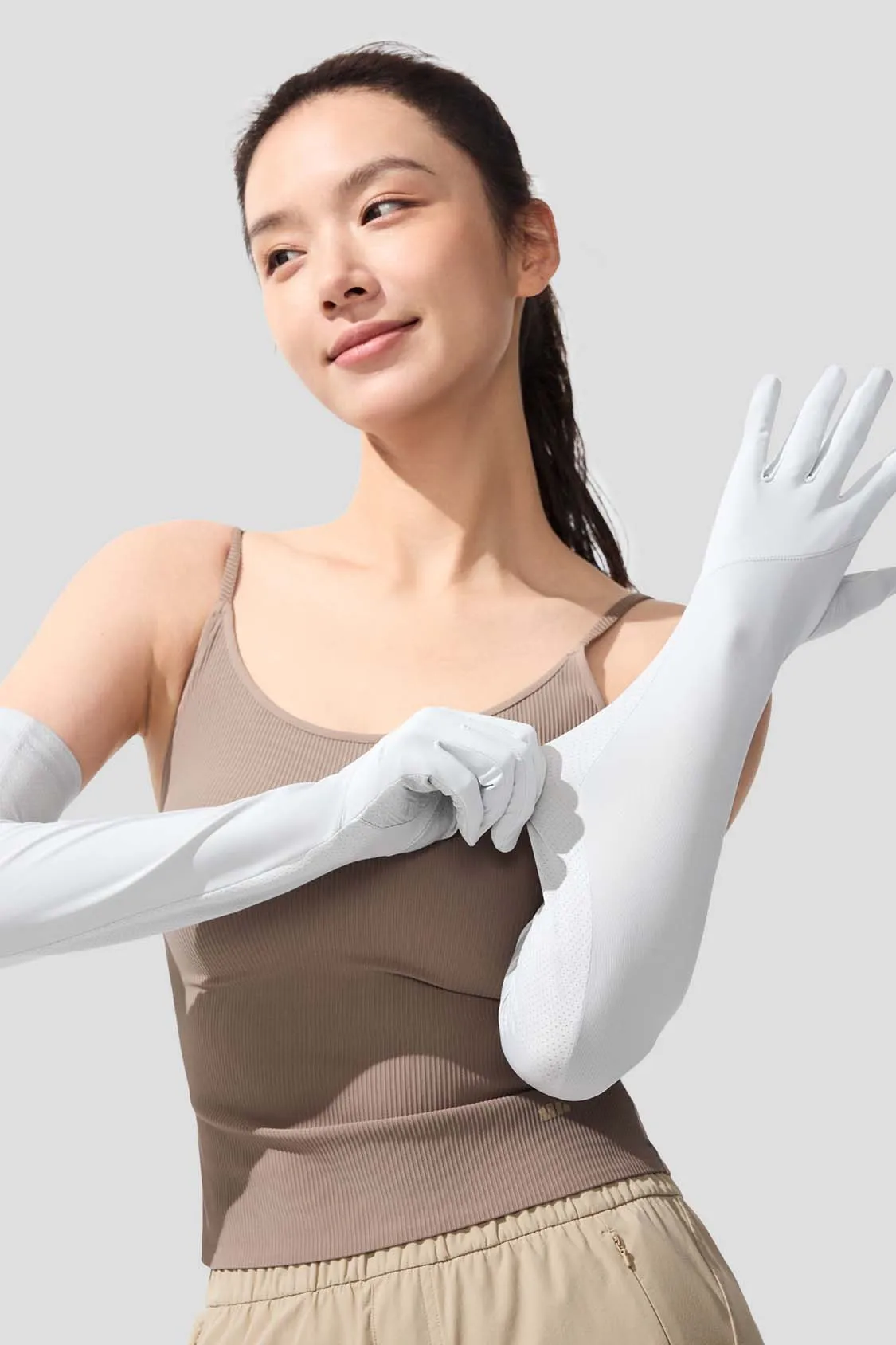 Extend - Long Cooling Sun Gloves UPF150+ sold by Beneunder product image thumbnail 4