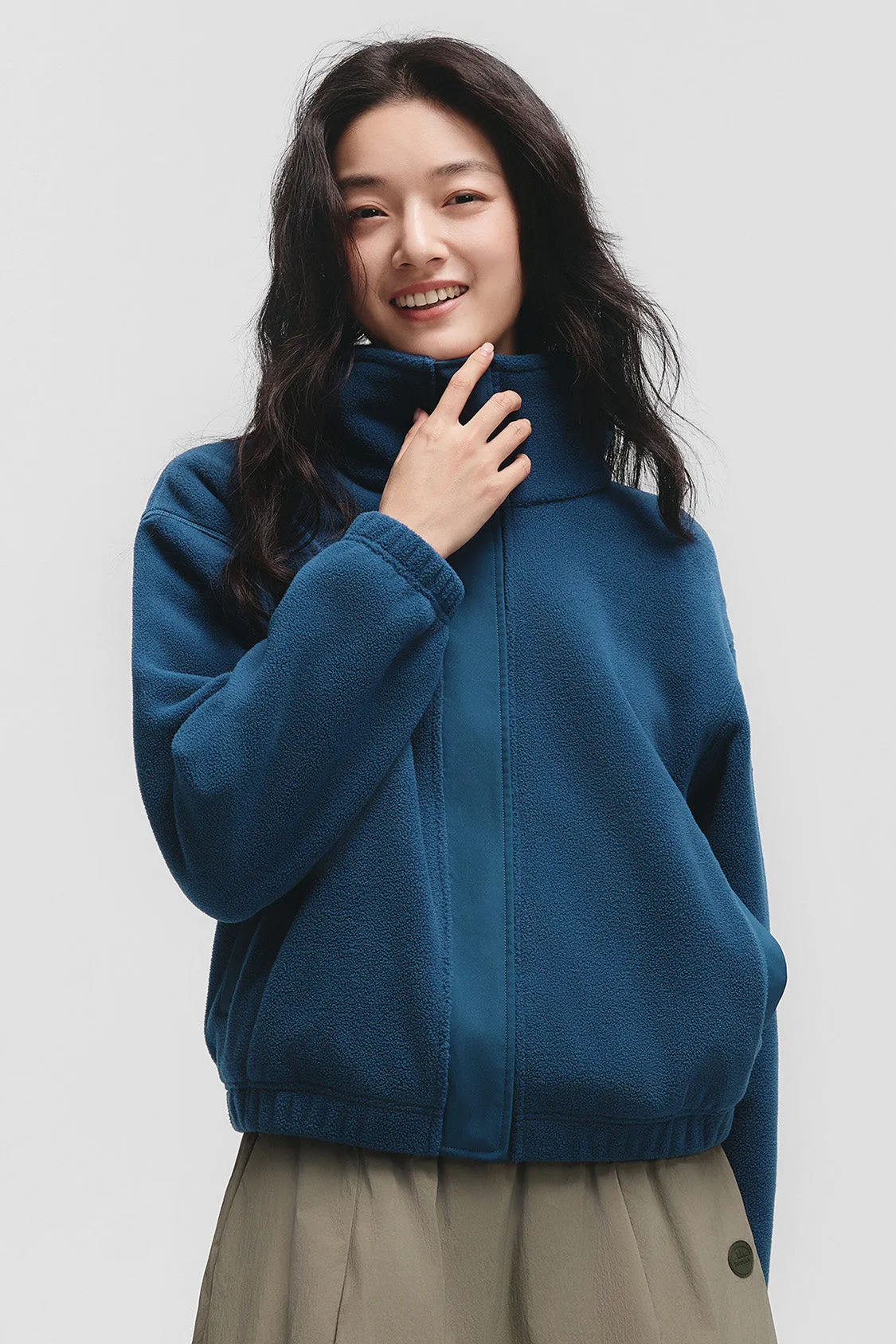 CozyDrift – Women’s Light-Warmth Relaxed-Fit Fleece Jacket sold by Beneunder product image thumbnail 5