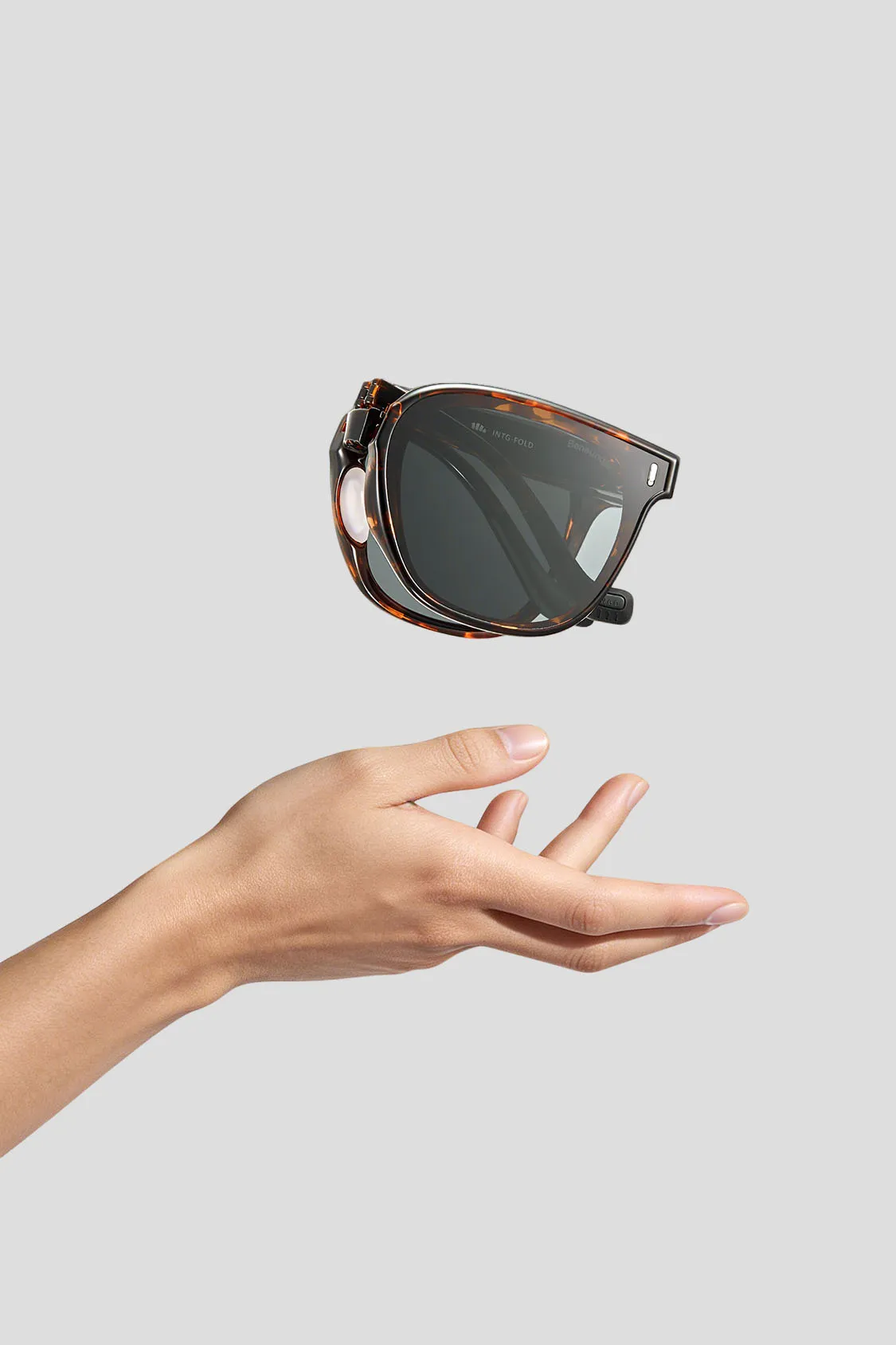 Square-Round Frame Sunglasses UV 400 FD026 sold by Beneunder product image thumbnail 5