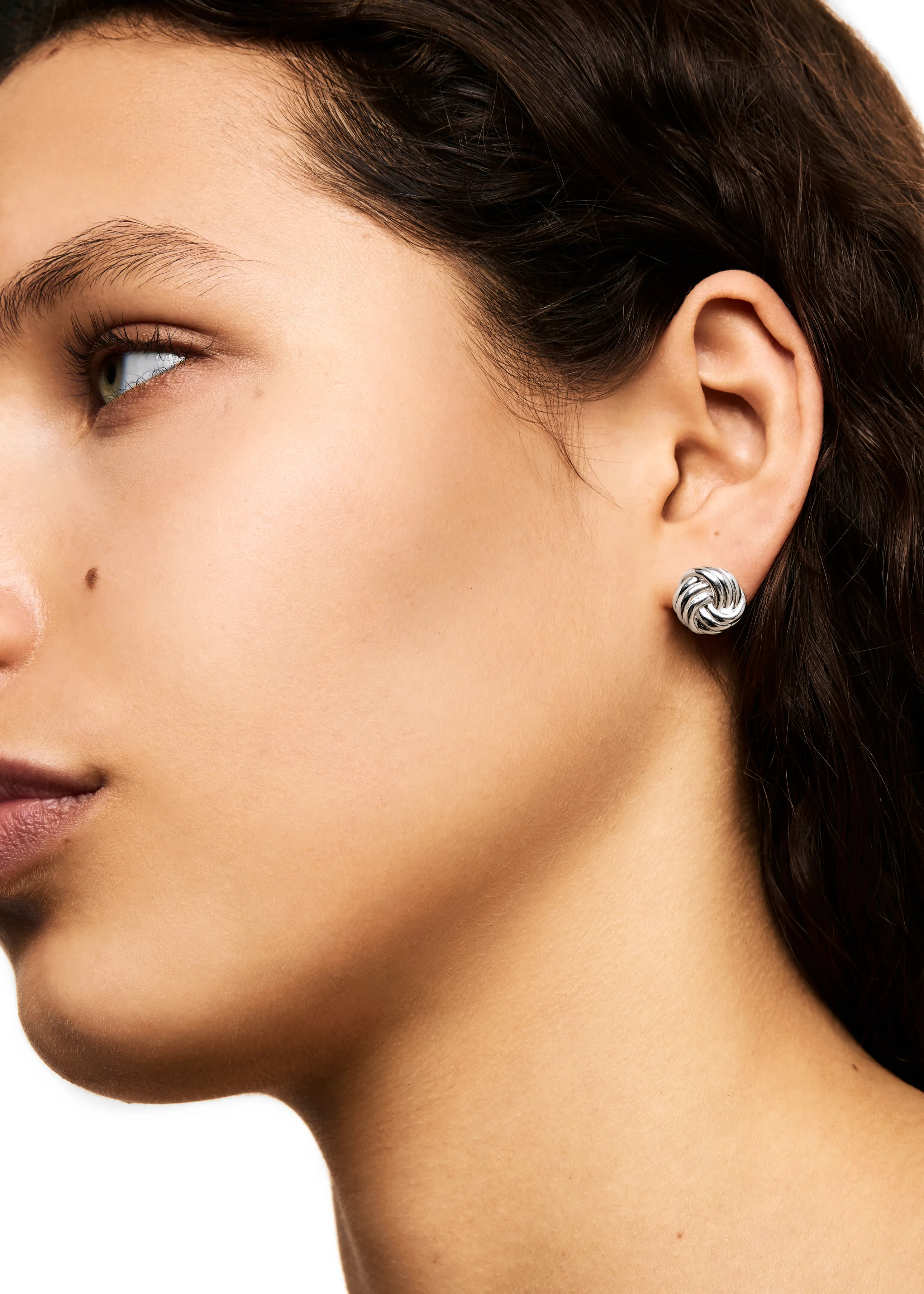 The Uma Earrings sold by LIÉ STUDIO product image thumbnail 2