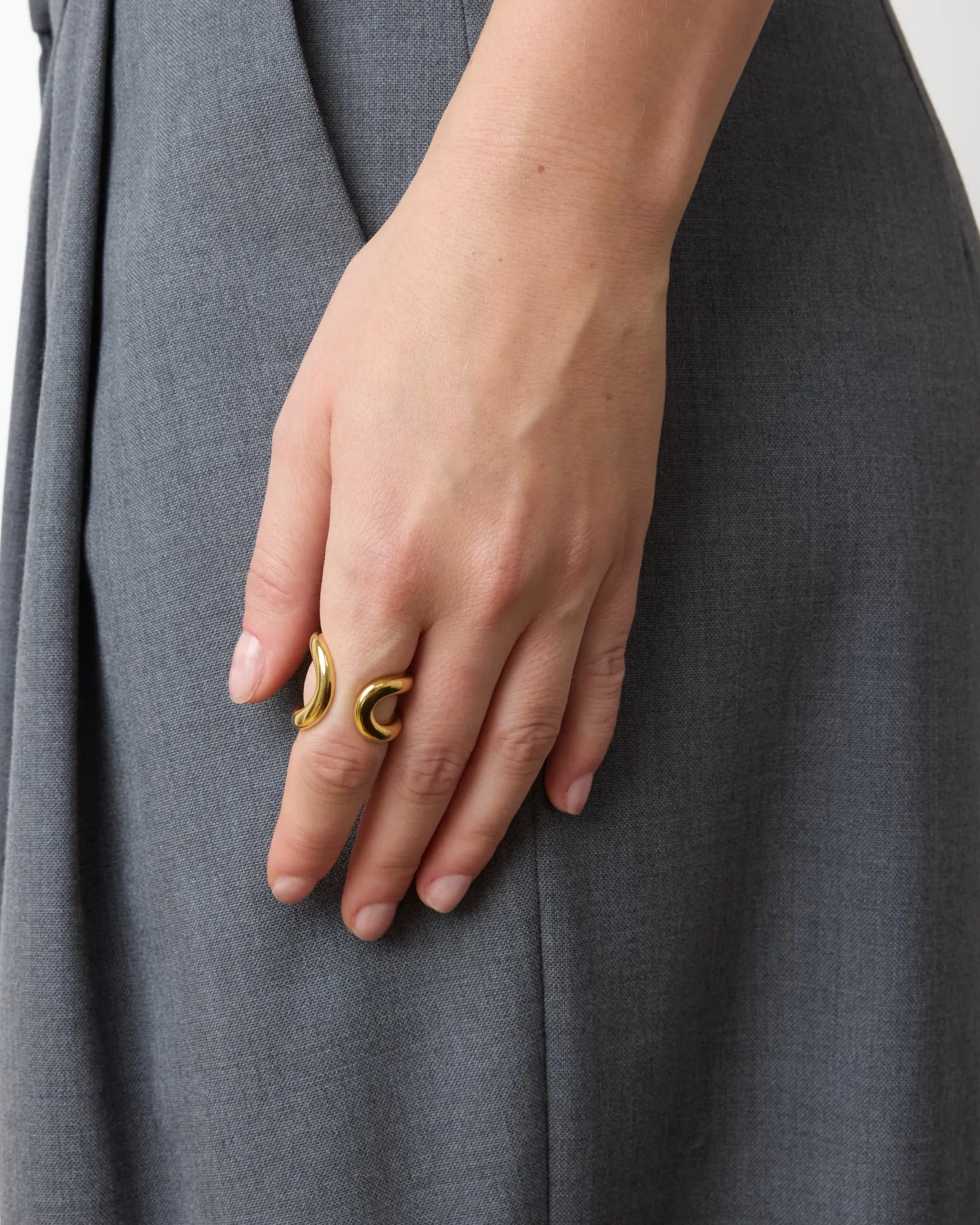 The Alma Ring sold by LIÉ STUDIO product image thumbnail 2