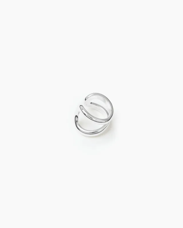 The Alma Ring made by LIÉ STUDIO