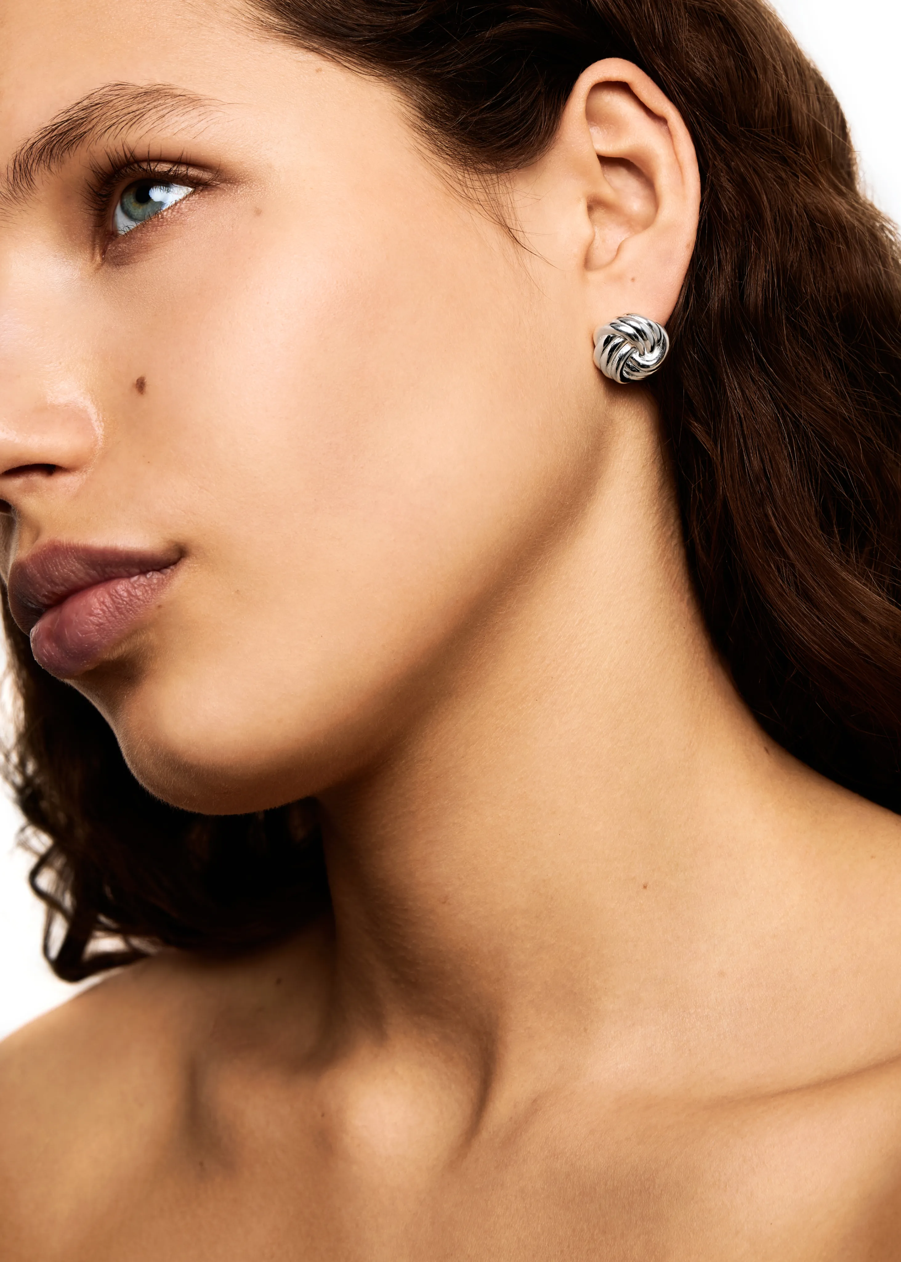 The Elizabeth Earrings sold by LIÉ STUDIO product image thumbnail 2