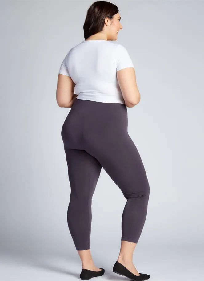Bamboo Plus Size 3/4 Legging sold by C’est Moi product image thumbnail 3