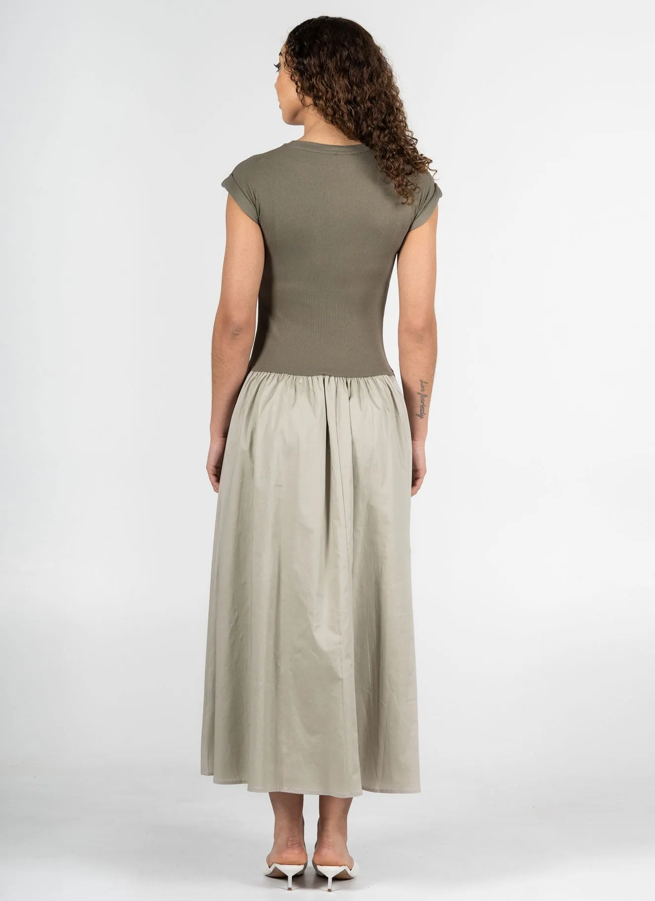 Cap Sleeve Maxi Dress sold by C’est Moi product image thumbnail 4