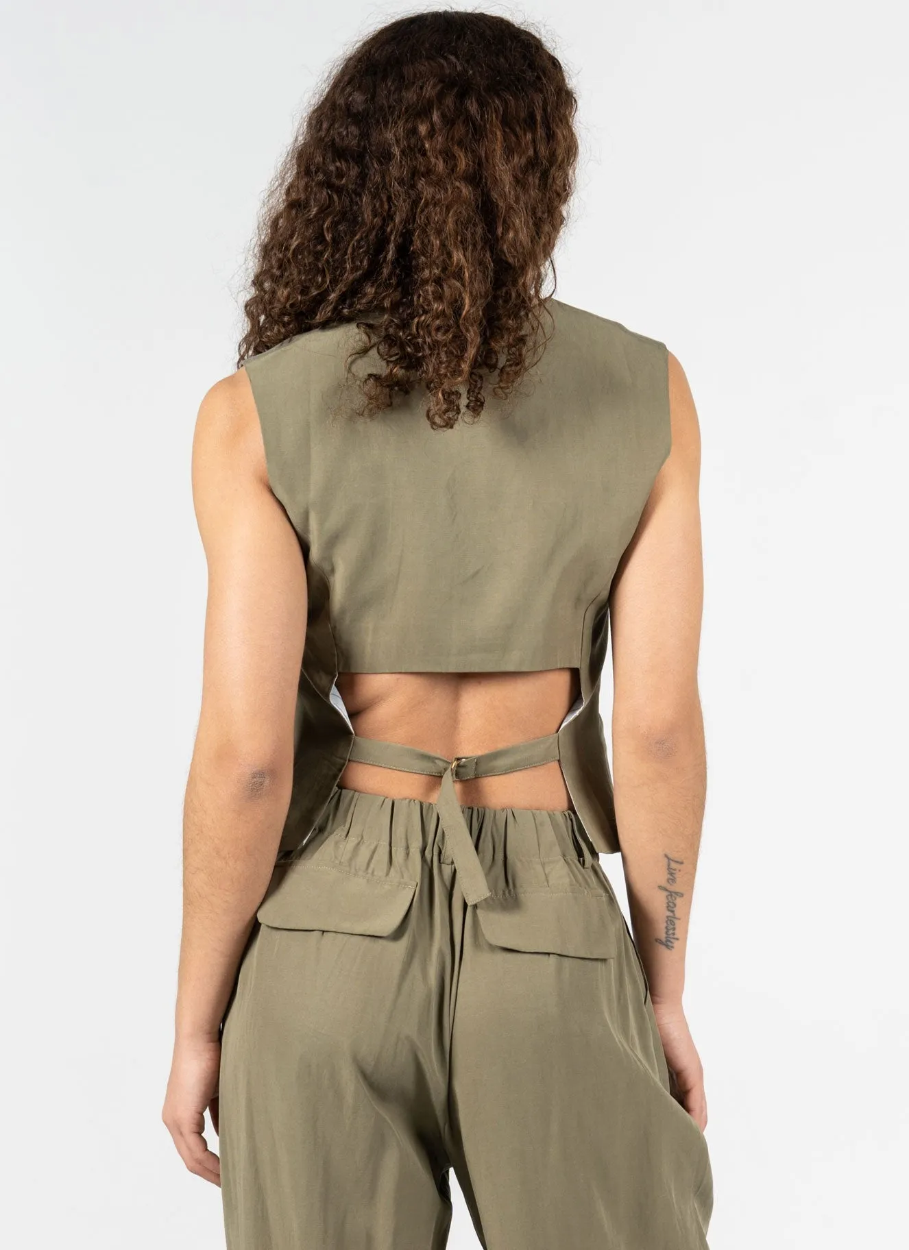 Linen/ Tencel Button Down Vest sold by C’est Moi product image thumbnail 4