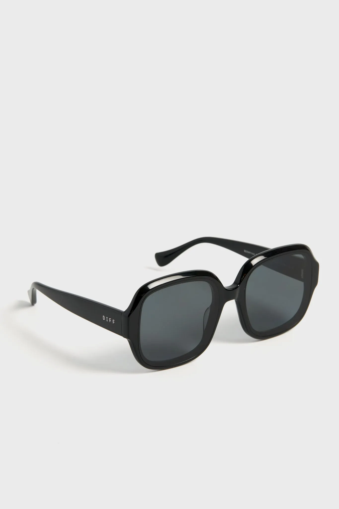 Black Polarized Seraphina Sunglasses sold by Tuckernuck product image thumbnail 4