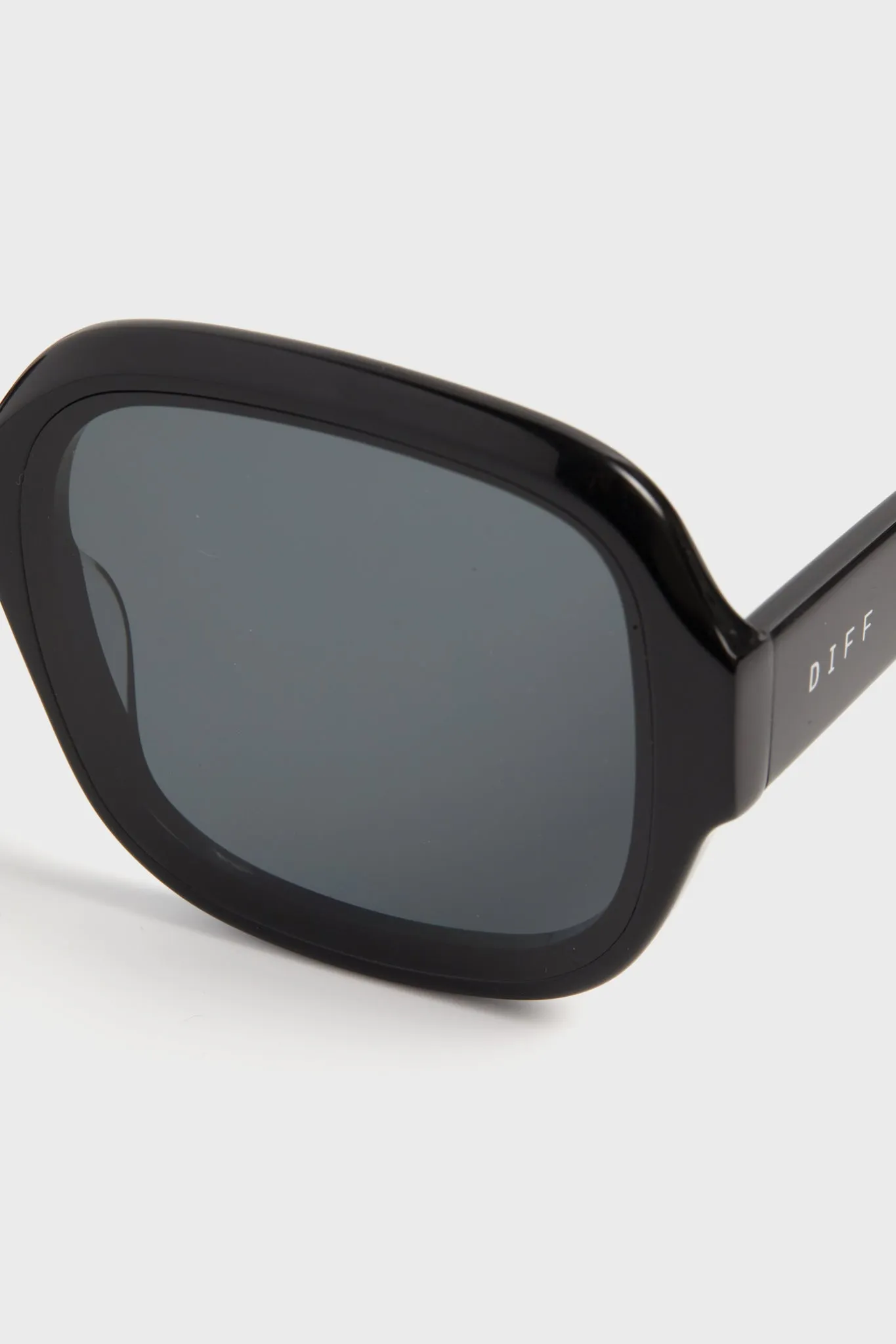 Black Polarized Seraphina Sunglasses sold by Tuckernuck product image thumbnail 5