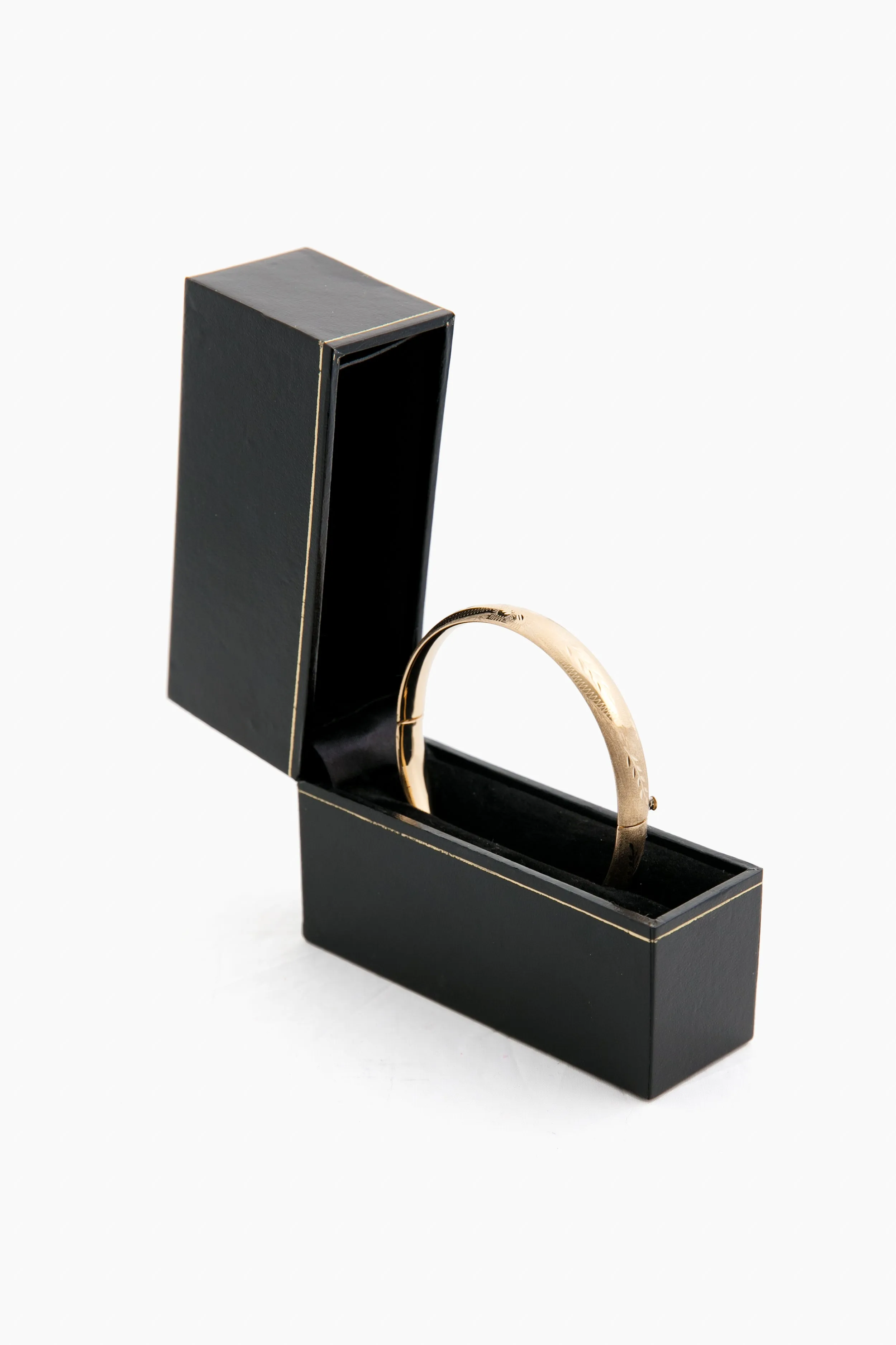 14k Yellow Gold Classic Etched Floral Bangle (.39"w) sold by Tuckernuck product image thumbnail 3