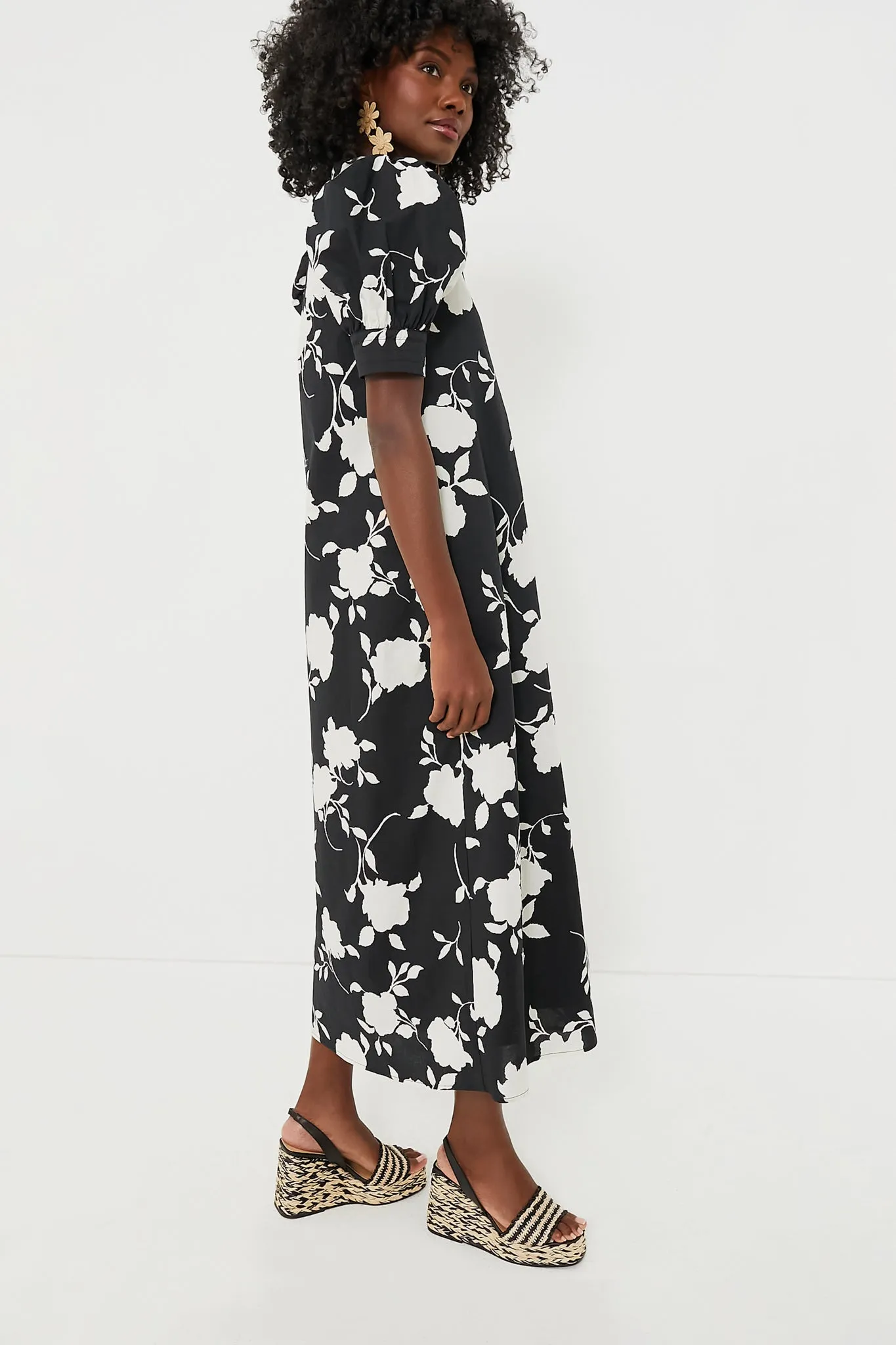 Black & White Floral Louisa Maxi Dress sold by Tuckernuck product image thumbnail 3