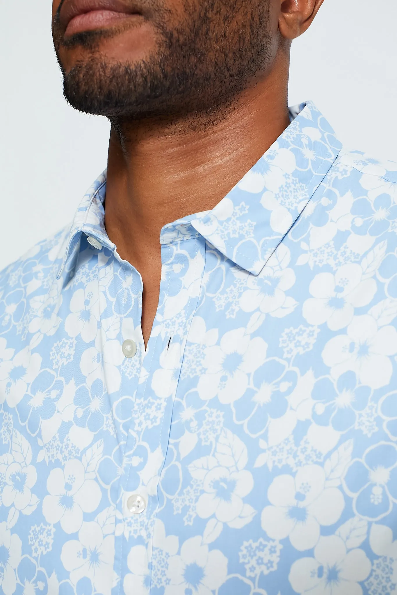 Light Blue Hibiscus Short Sleeve Windward Shirt sold by Tuckernuck product image thumbnail 5