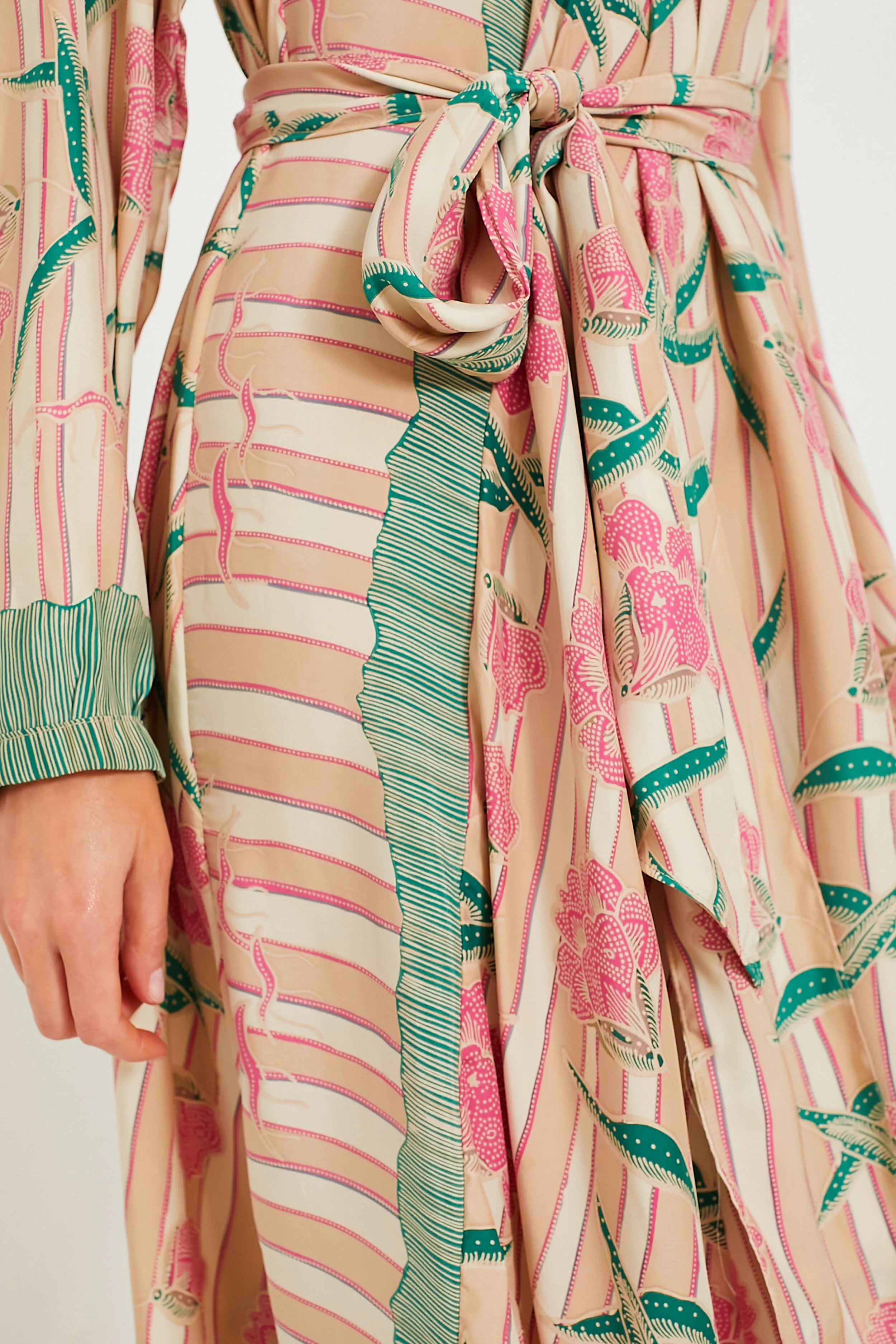 Chamomile Rose Fiore Maxi Dress sold by Tuckernuck product image thumbnail 5