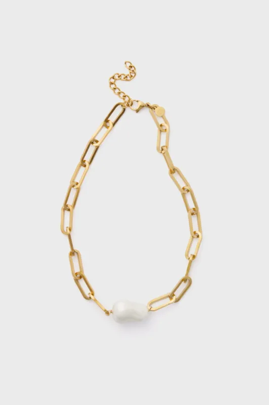 Gold Elizabeth Necklace sold by Tuckernuck