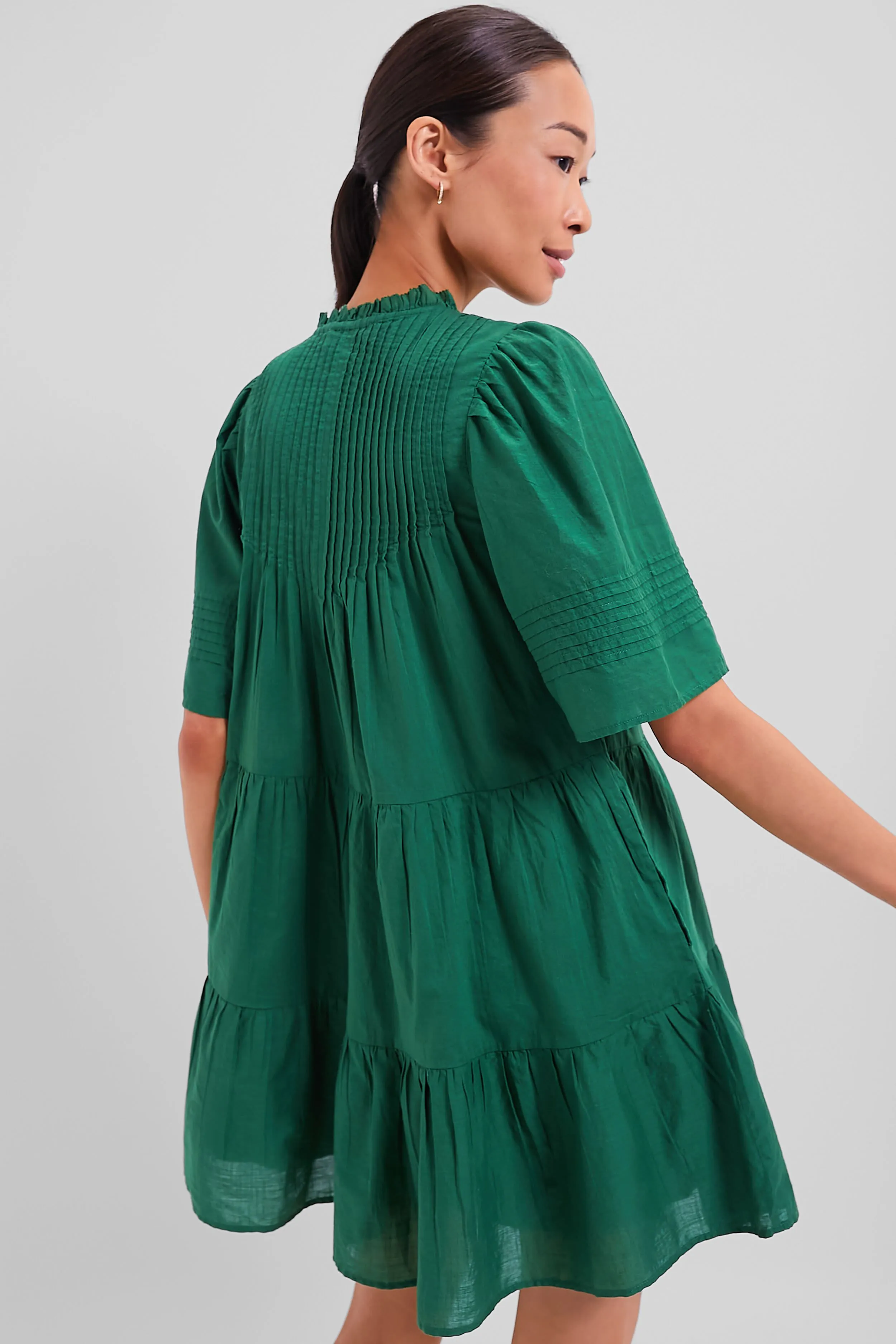 Emerald Renata Solid Shortsleeve Dress sold by Tuckernuck product image thumbnail 4