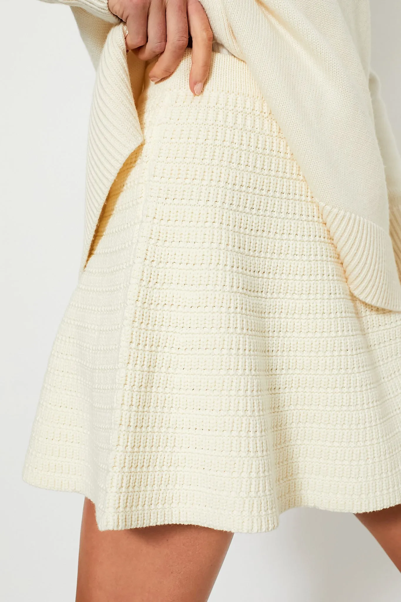 Cream Woven Maybourne Skirt sold by Tuckernuck product image thumbnail 5