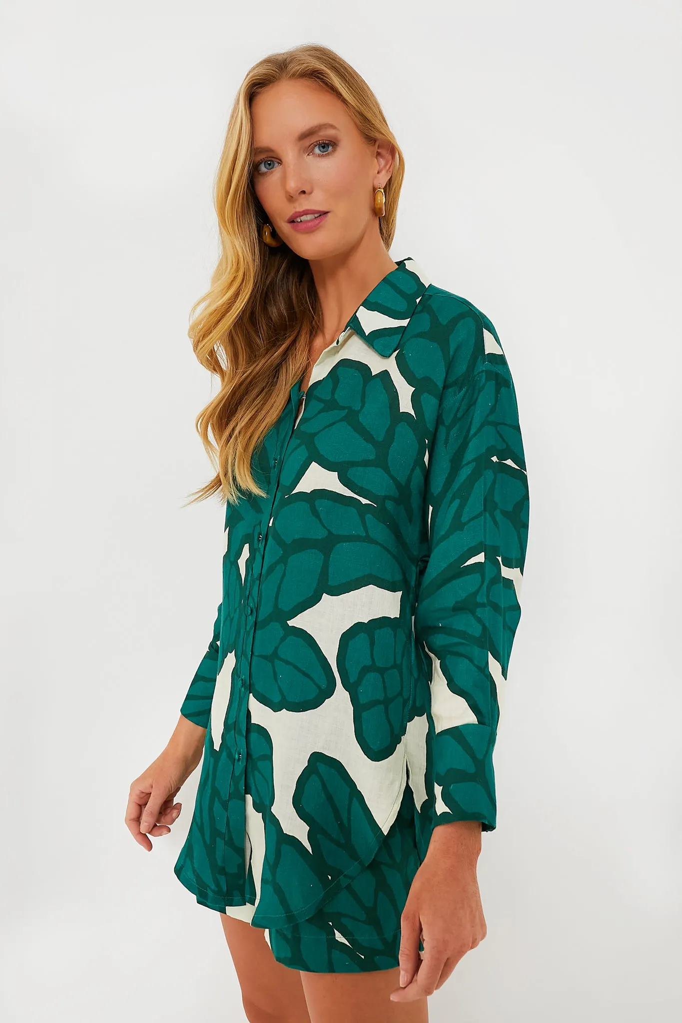 Matuna Green Heredia Shirt sold by Tuckernuck product image thumbnail 3