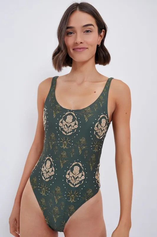 Relato Gema One Piece sold by Tuckernuck