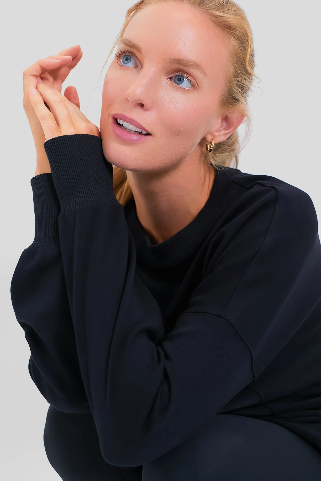 Black Cropped Oliver Pullover sold by Tuckernuck product image thumbnail 5