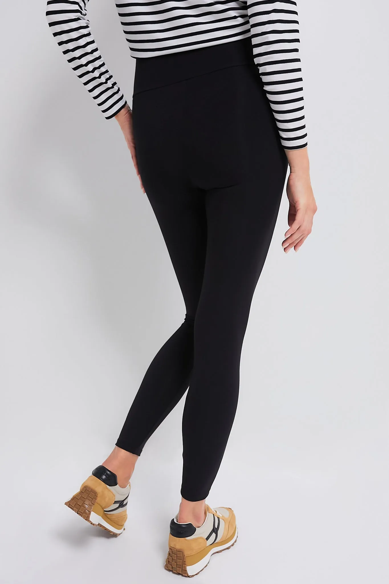 Black The Bodyflex Legging sold by Tuckernuck product image thumbnail 4