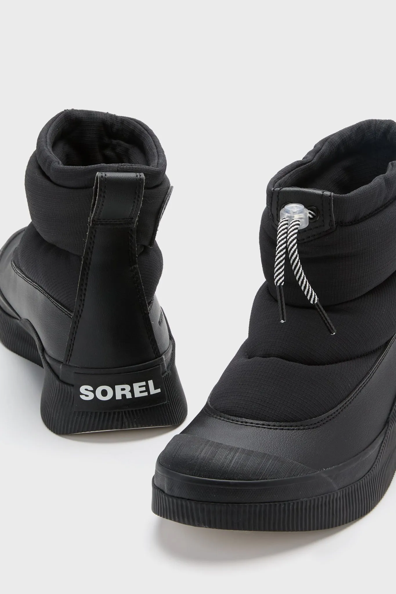 Black Out N About IV Puffy WP sold by Tuckernuck product image thumbnail 3