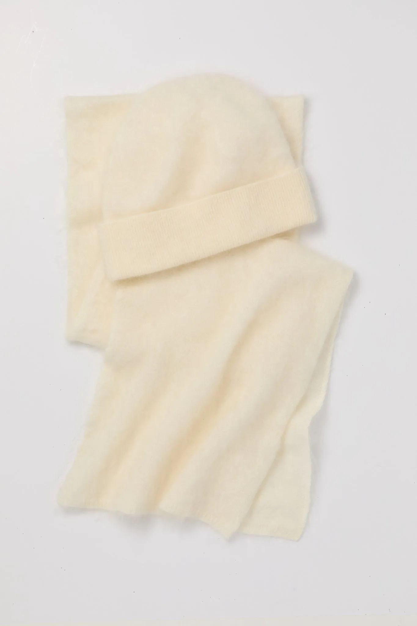 Cream Cashmere Hat and Scarf Set sold by Tuckernuck