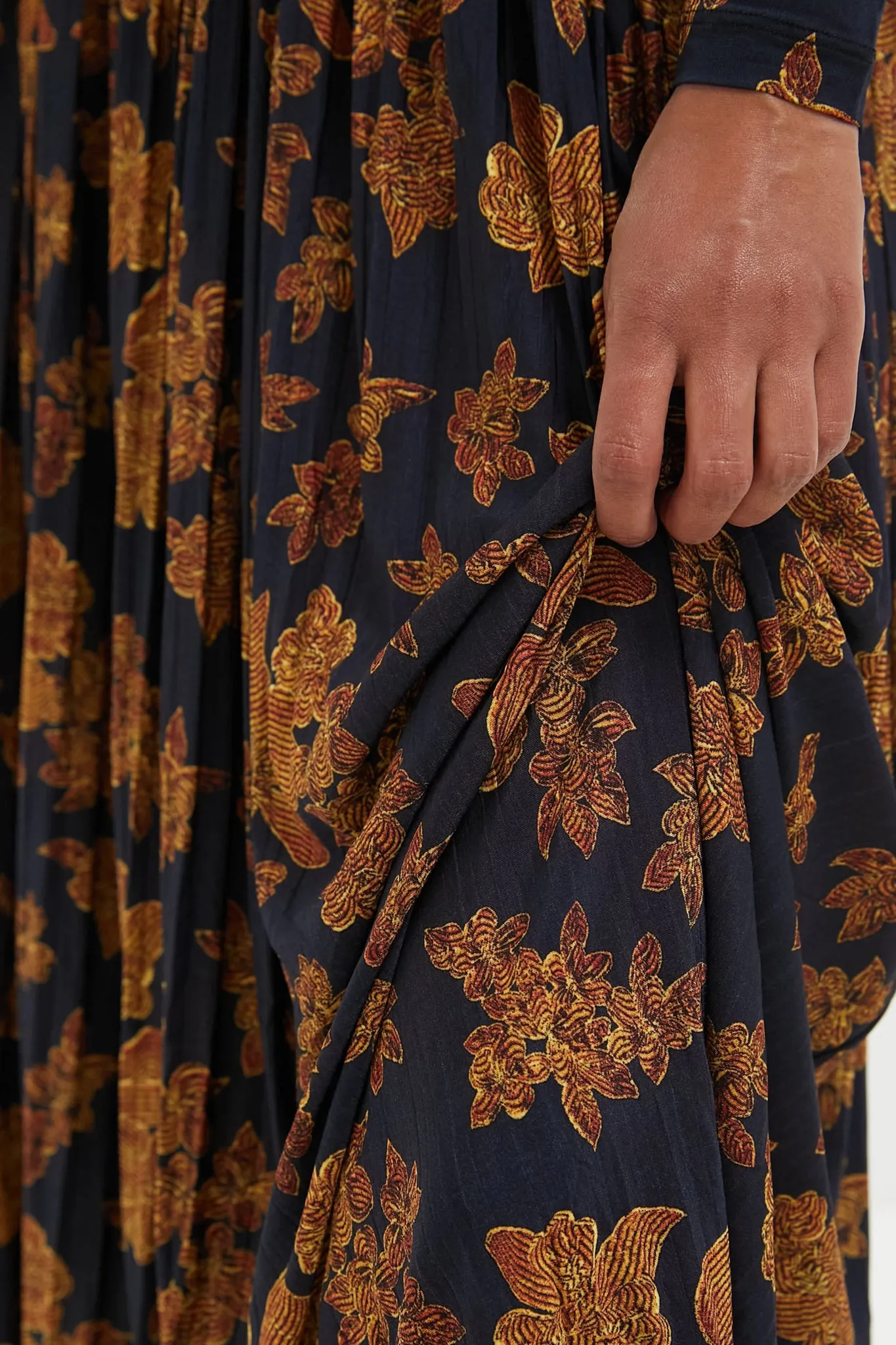 Onyx Amaya Dress sold by Tuckernuck product image thumbnail 5