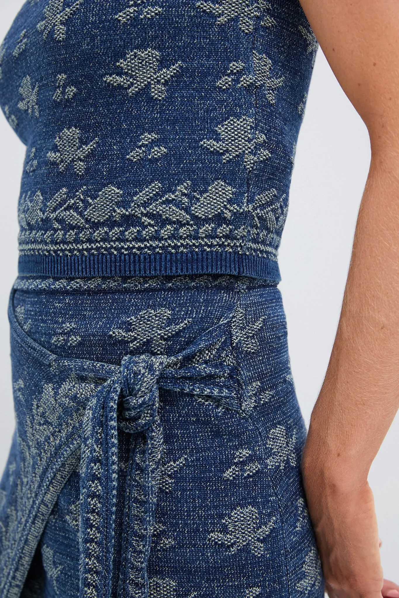 Dark Indigo Printed Short Sleeve Pullover sold by Tuckernuck product image thumbnail 5